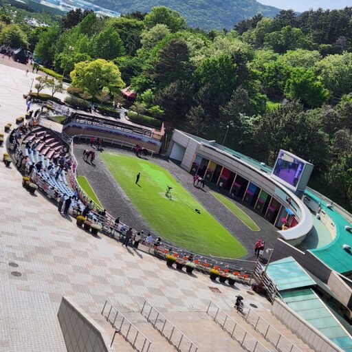 cropped 렛츠런파크 부산경남경마장 본장 예시장 scaled 1